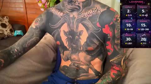 Snapshot of max_reaves chatting on December 2024 06:59:02 AM online show from December 2024 06:59:02 AM