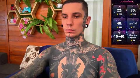 Snapshot of max_reaves chatting on December 2024 06:44:01 AM online show from December 2024 06:44:01 AM