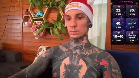 Snapshot of max_reaves chatting on December 2024 08:07:02 AM online show from December 2024 08:07:02 AM