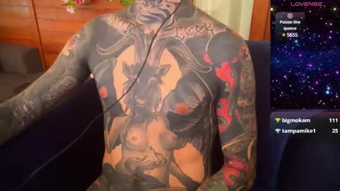 Snapshot of max_reaves chatting on January 2025 07:41:02 AM online show from January 2025 07:41:02 AM