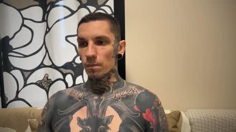 Snapshot of max_reaves chatting on January 2025 10:54:01 AM online show from January 2025 10:54:01 AM