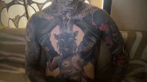 Snapshot of max_reaves chatting on January 2025 09:47:01 AM online show from January 2025 09:47:01 AM