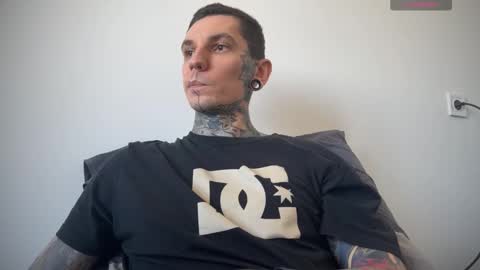 Snapshot of max_reaves chatting on February 2025 09:47:02 AM online show from February 2025 09:47:02 AM