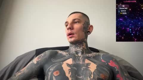 Snapshot of max_reaves chatting on February 2025 05:48:02 AM online show from February 2025 05:48:02 AM