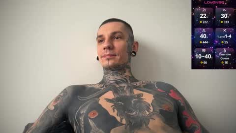 Snapshot of max_reaves chatting on February 2025 06:33:01 AM online show from February 2025 06:33:01 AM