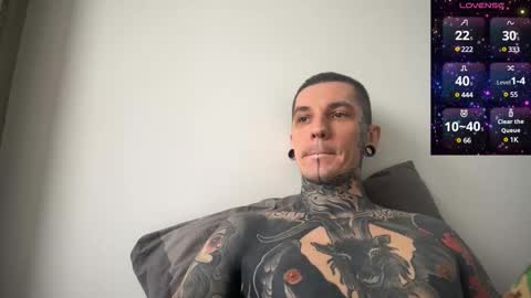 Snapshot of max_reaves chatting on February 2025 07:20:01 AM online show from February 2025 07:20:01 AM