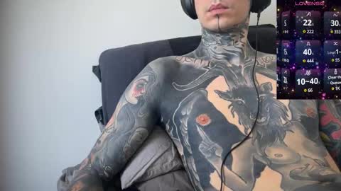 Snapshot of max_reaves chatting on March 2025 07:05:02 AM online show from March 2025 07:05:02 AM