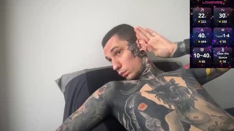 Snapshot of max_reaves chatting on March 2025 06:30:01 AM online show from March 2025 06:30:01 AM