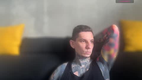 Snapshot of max_reaves chatting on September 2025 05:40:01 AM online show from September 2025 05:40:01 AM