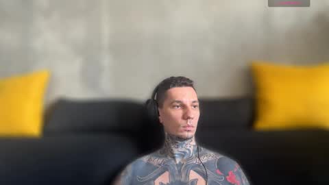 Snapshot of max_reaves chatting on September 2025 06:45:02 AM online show from September 2025 06:45:02 AM