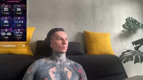 Snapshot of max_reaves chatting on October 2025 05:28:02 AM online show from October 2025 05:28:02 AM