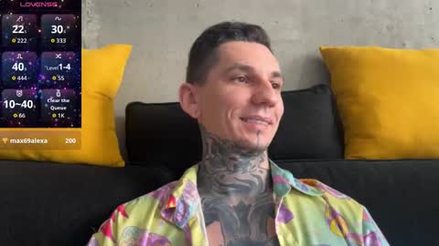 Snapshot of max_reaves chatting on October 2025 07:05:02 AM online show from October 2025 07:05:02 AM