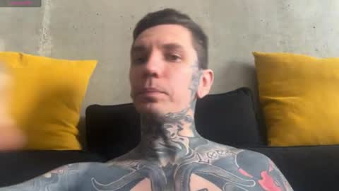 Snapshot of max_reaves chatting on November 2025 05:41:02 AM online show from November 2025 05:41:02 AM