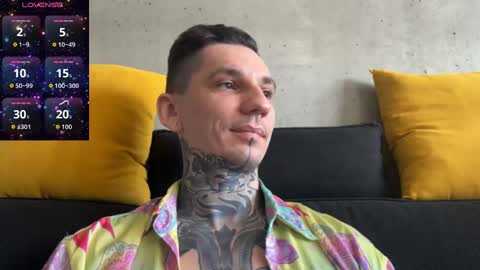 Snapshot of max_reaves chatting on November 2025 06:02:02 AM online show from November 2025 06:02:02 AM