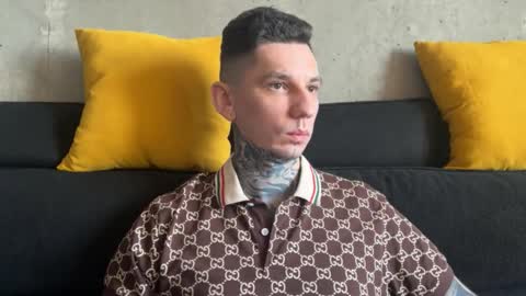 Snapshot of max_reaves chatting on December 2025 05:25:02 AM online show from December 2025 05:25:02 AM