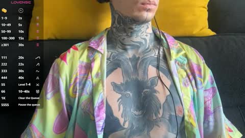 Snapshot of max_reaves chatting on January 2026 06:49:01 AM online show from January 2026 06:49:01 AM