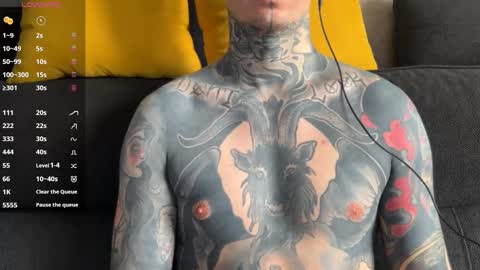 Snapshot of max_reaves chatting on January 2026 05:43:02 AM online show from January 2026 05:43:02 AM