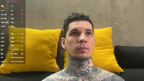 Snapshot of max_reaves chatting on January 2026 06:16:01 AM online show from January 2026 06:16:01 AM