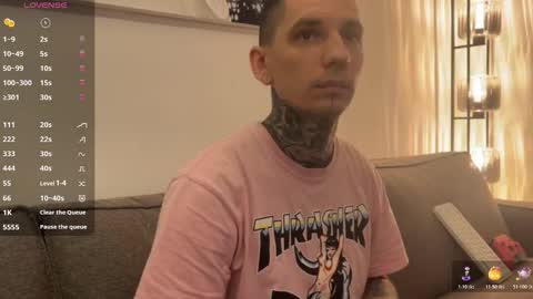 Snapshot of max_reaves chatting on January 2026 07:56:02 AM online show from January 2026 07:56:02 AM