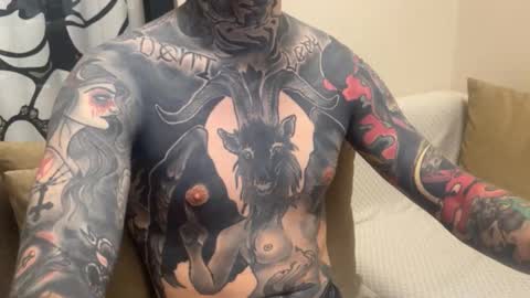 Snapshot of max_reaves chatting on February 2026 04:43:01 AM online show from February 2026 04:43:01 AM