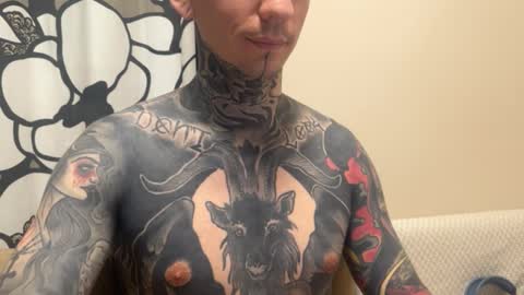 Snapshot of max_reaves chatting on February 2026 06:01:02 AM online show from February 2026 06:01:02 AM