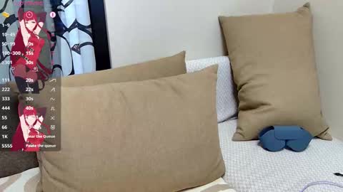 Snapshot of max_reaves chatting on March 2026 05:35:01 AM online show from March 2026 05:35:01 AM