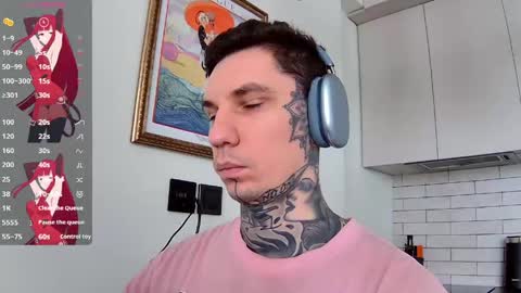 Snapshot of max_reaves chatting on April 2026 05:56:01 AM online show from April 2026 05:56:01 AM