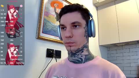 Snapshot of max_reaves chatting on April 2026 06:30:01 AM online show from April 2026 06:30:01 AM