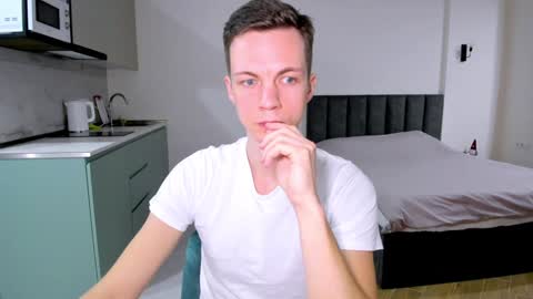 Snapshot of max_shy chatting on January 2025 01:43:01 PM Max online show from January 2025 01:43:01 PM