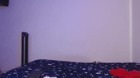 max_snow1616 online show from October 2025 06:52:02 PM