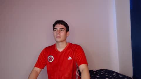 max_snow1616 online show from December 2025 04:02:02 PM