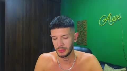 Max Taylor online show from December 2024 10:01:01 PM