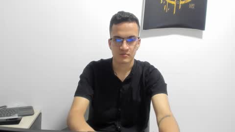 Snapshot of max_vellon1 chatting on May 2026 03:55:02 AM max_vellon1 online show from May 2026 03:55:02 AM