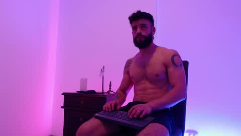 max_xl_ online show from December 2024 12:07:02 AM