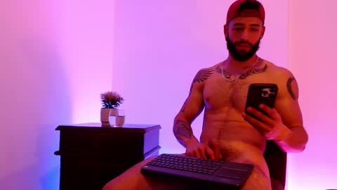 max_xl_ online show from February 2025 11:43:02 PM