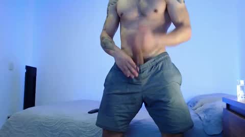 max_xl_ online show from October 2025 02:58:02 PM