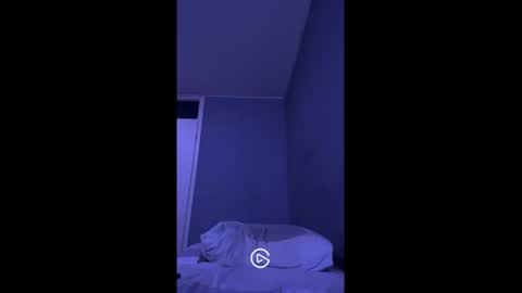 Max online show from December 2024 01:37:02 AM