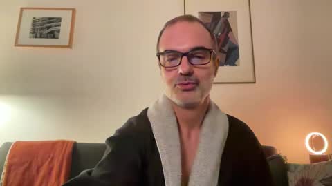 Snapshot of maxbow chatting on November 2025 07:21:01 PM Max Mikado online show from November 2025 07:21:01 PM