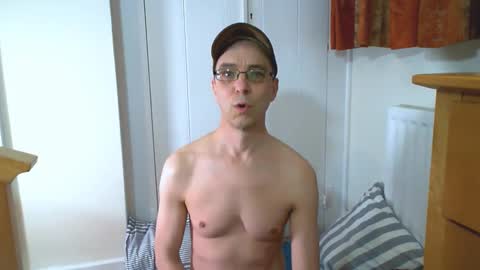 Snapshot of maxdavies chatting on March 2026 03:18:02 PM Max Davies online show from March 2026 03:18:02 PM