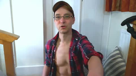Snapshot of maxdavies chatting on March 2026 04:12:02 PM Max Davies online show from March 2026 04:12:02 PM