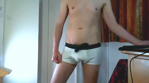 Snapshot of maxdavies chatting on April 2026 10:20:02 AM Max Davies online show from April 2026 10:20:02 AM