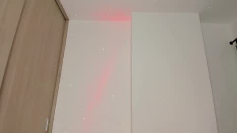 Max  online show from February 2026 07:57:02 PM