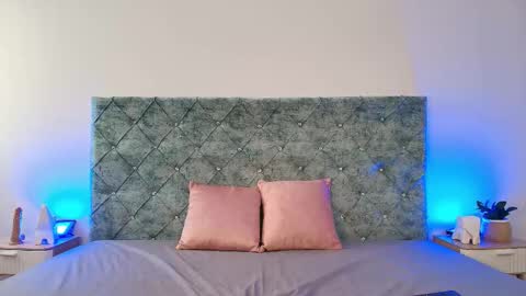 Snapshot of maxfrost_1 chatting on December 2025 07:10:01 PM M A X F R O S T online show from December 2025 07:10:01 PM