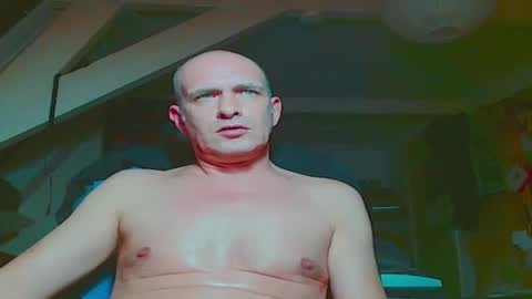 Snapshot of maxhardcore77 chatting on November 2025 10:21:02 PM maxhardcore77 online show from November 2025 10:21:02 PM