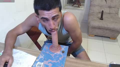 Snapshot of maxi_dick33 chatting on May 2026 02:58:02 PM maxi dick online show from May 2026 02:58:02 PM