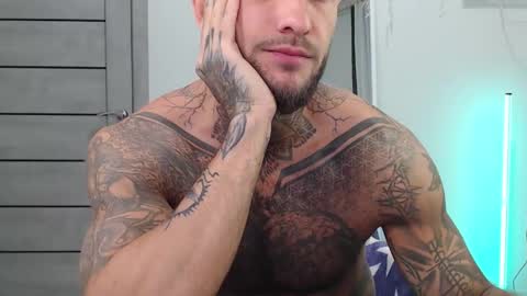 Snapshot of maxi_foxxx chatting on September 2025 05:51:01 AM Maximus Fox online show from September 2025 05:51:01 AM