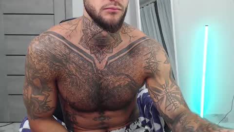 Snapshot of maxi_foxxx chatting on September 2025 06:26:02 AM Maximus Fox online show from September 2025 06:26:02 AM