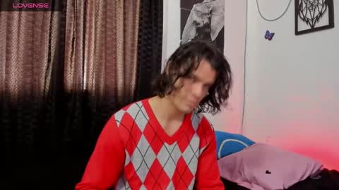 Snapshot of maxi_styles chatting on December 2024 07:12:01 PM Alex online show from December 2024 07:12:01 PM