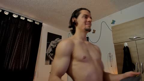 Snapshot of maxi_styles chatting on December 2024 09:06:01 PM Alex online show from December 2024 09:06:01 PM