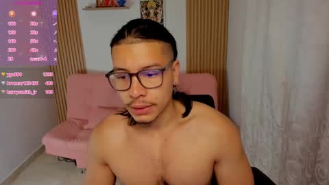 Mikael online show from February 2025 10:19:01 AM